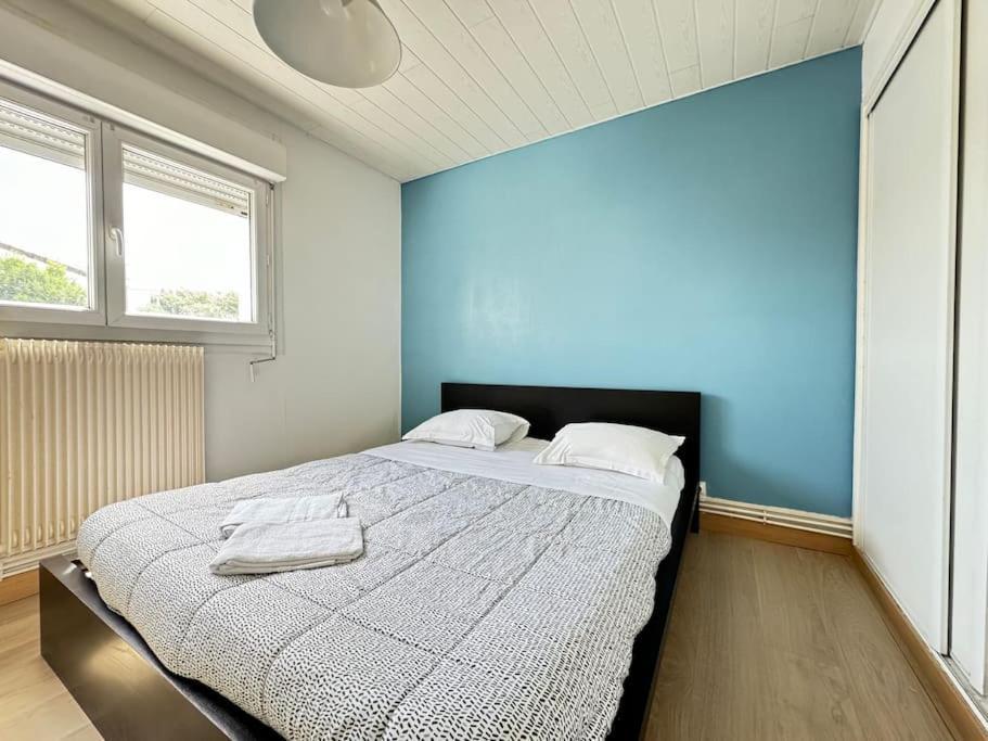 F2 Proche Axes Principaux - Claude Guichard Appartement *